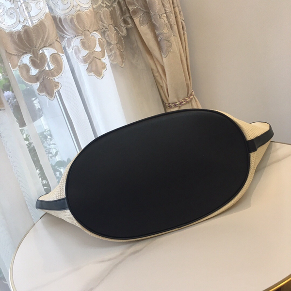 ルイヴィトンバッグ着用イメージ